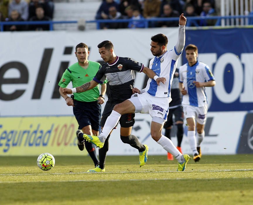 El Elche araña un empate en su campo maldito después de 90 minutos de esfuerzo y sin dejar fisuras defensivas