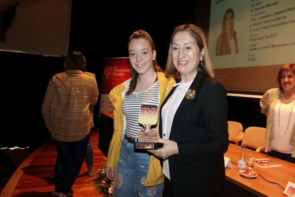 Ana Pastor, presidenta del Congreso de los Diputados, en el Foro Comunicación Escuela de Vegadeo