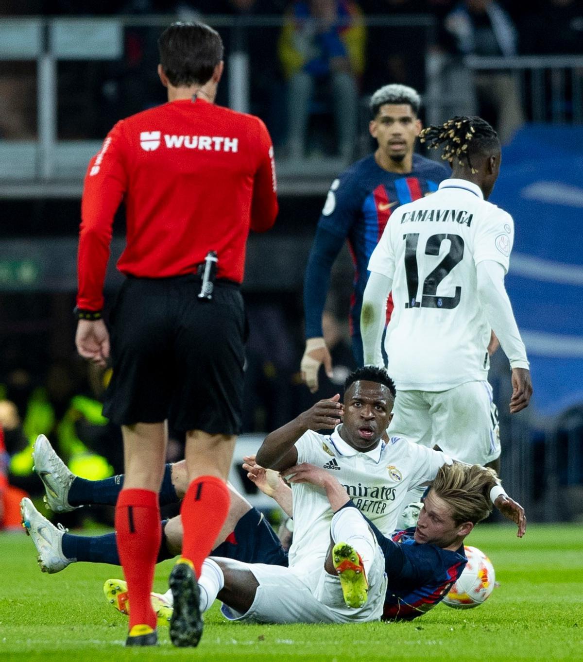 Lo que no se vio de la primera mitad del Real Madrid - Barça Lo que no se vio de la primera mitad del Real Madrid - Barça