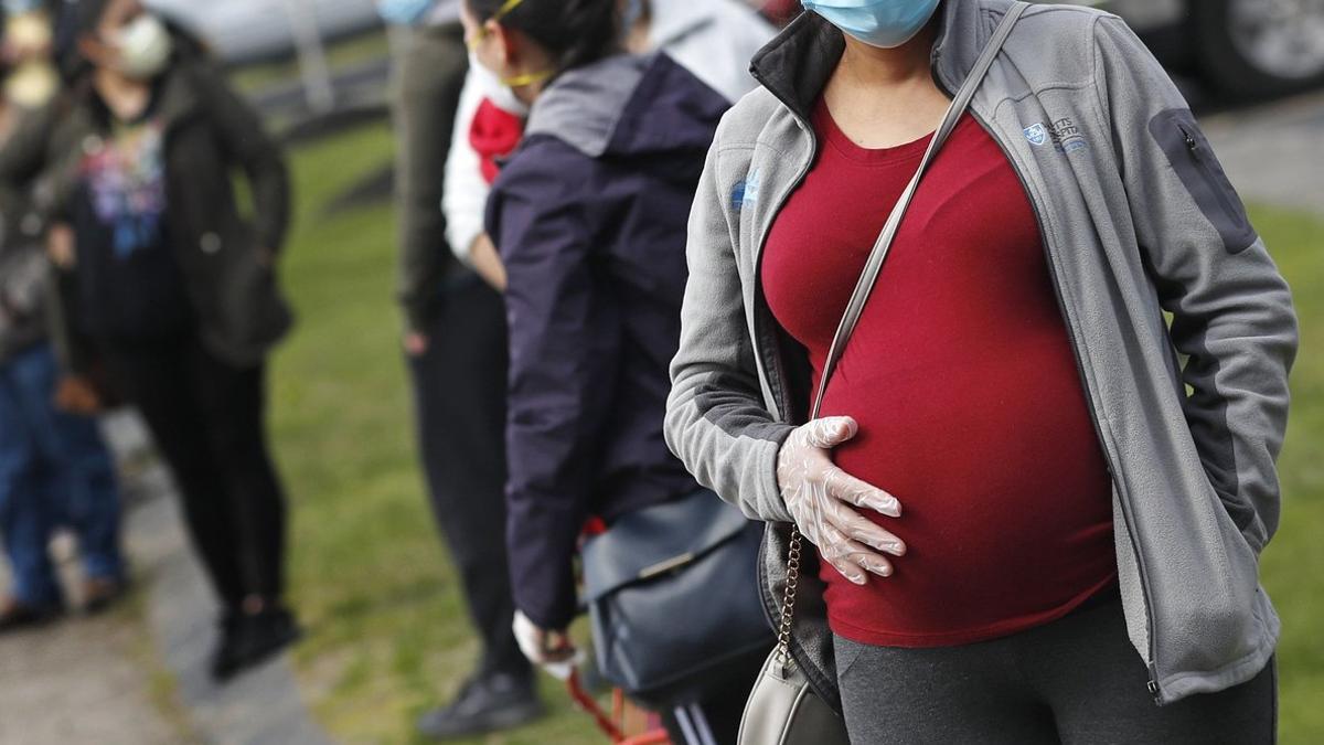 coronavirus-mujer-embarazada-ap