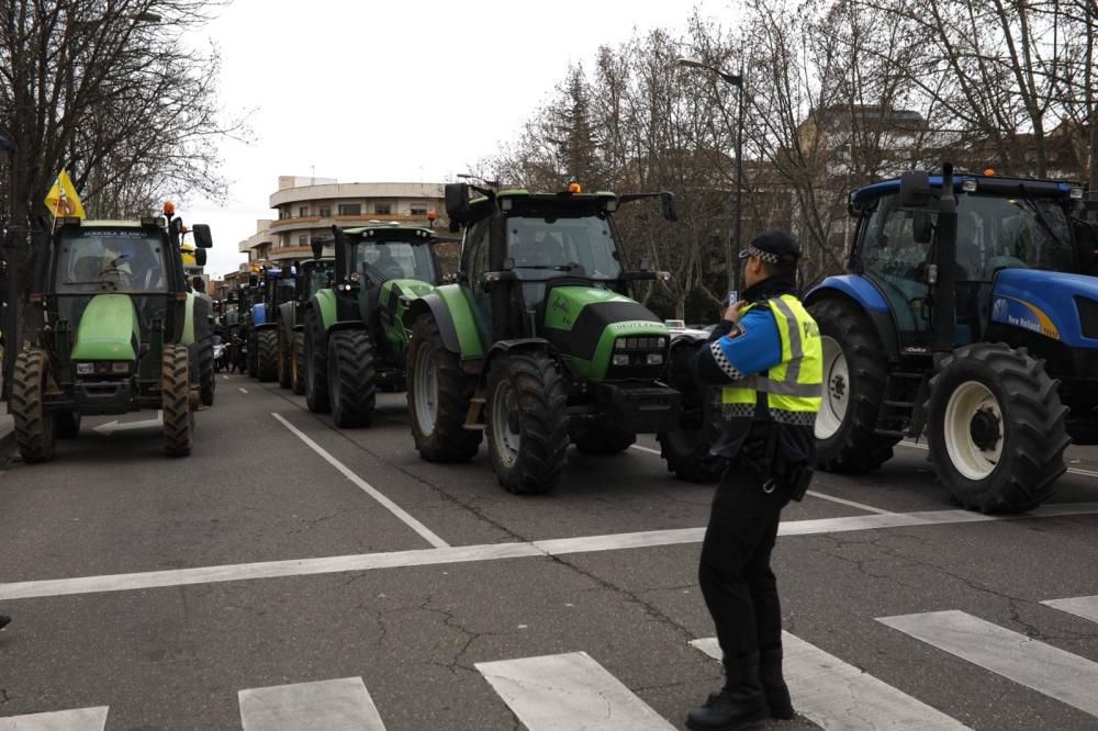 Tractorada en Zamora para pedir dignidad para el campo