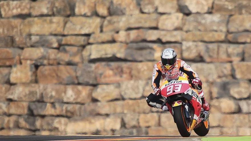 Marc Márquez domina la primer sesión por delante de Rossi y Viñales