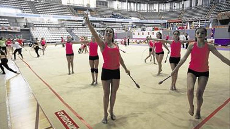 Casi 3.000 gimnastas compiten en Castellón