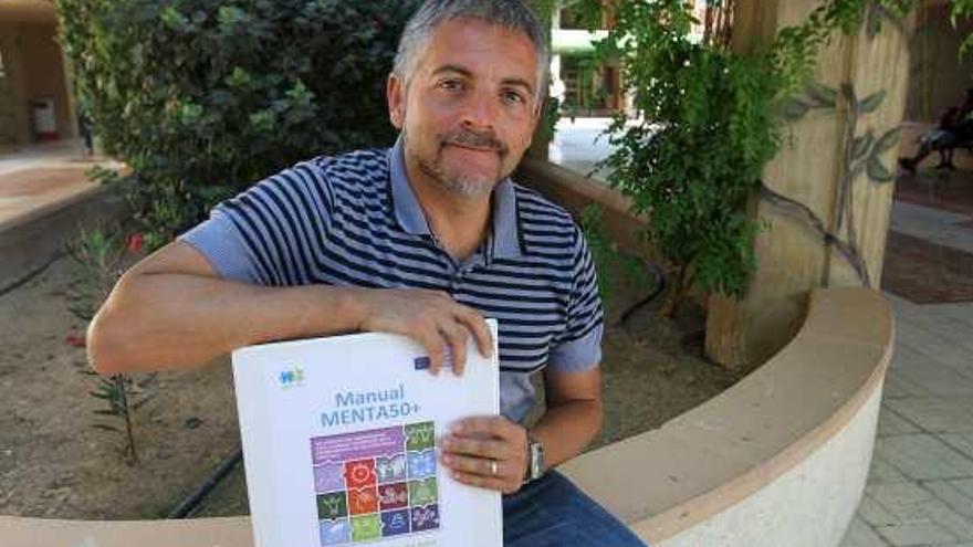 El investigador y coordinador del proyecto  Menta 50+ Jesús Delgado.
