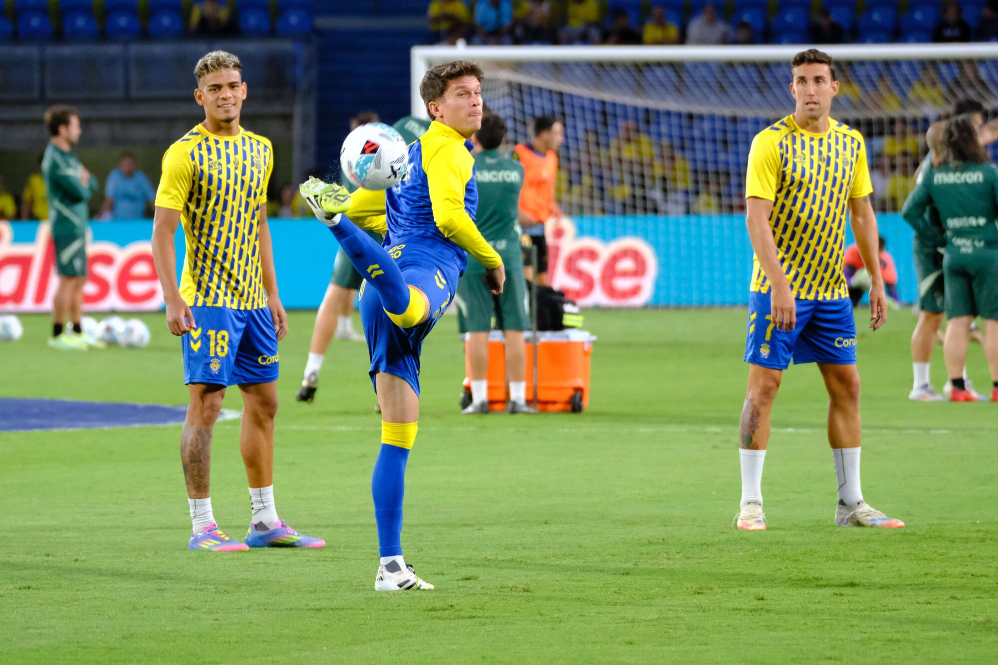 UD Las Palmas- Cádiz | 05/10/2025  | 05/10/2025 | Fotógrafo: José Carlos Guerra
