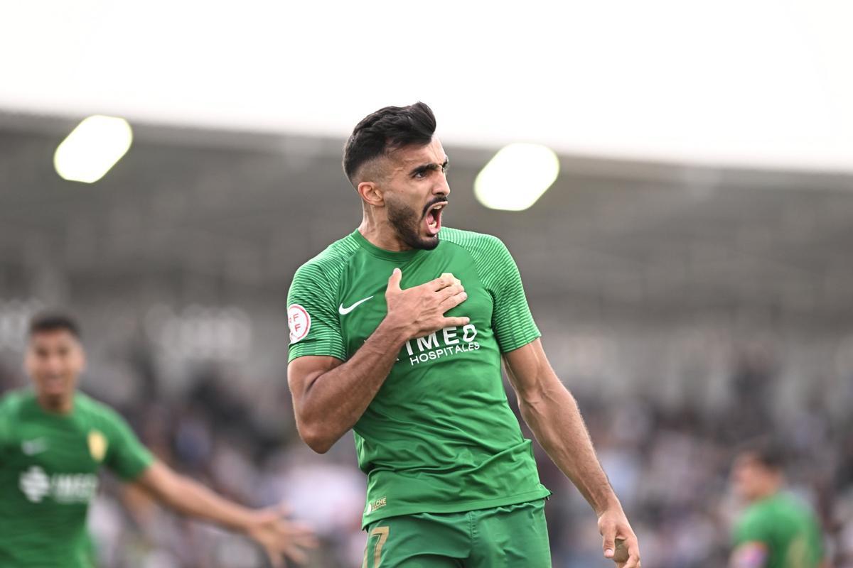 El filial del Elche empata en Ontinyent y logra el ascenso virtual