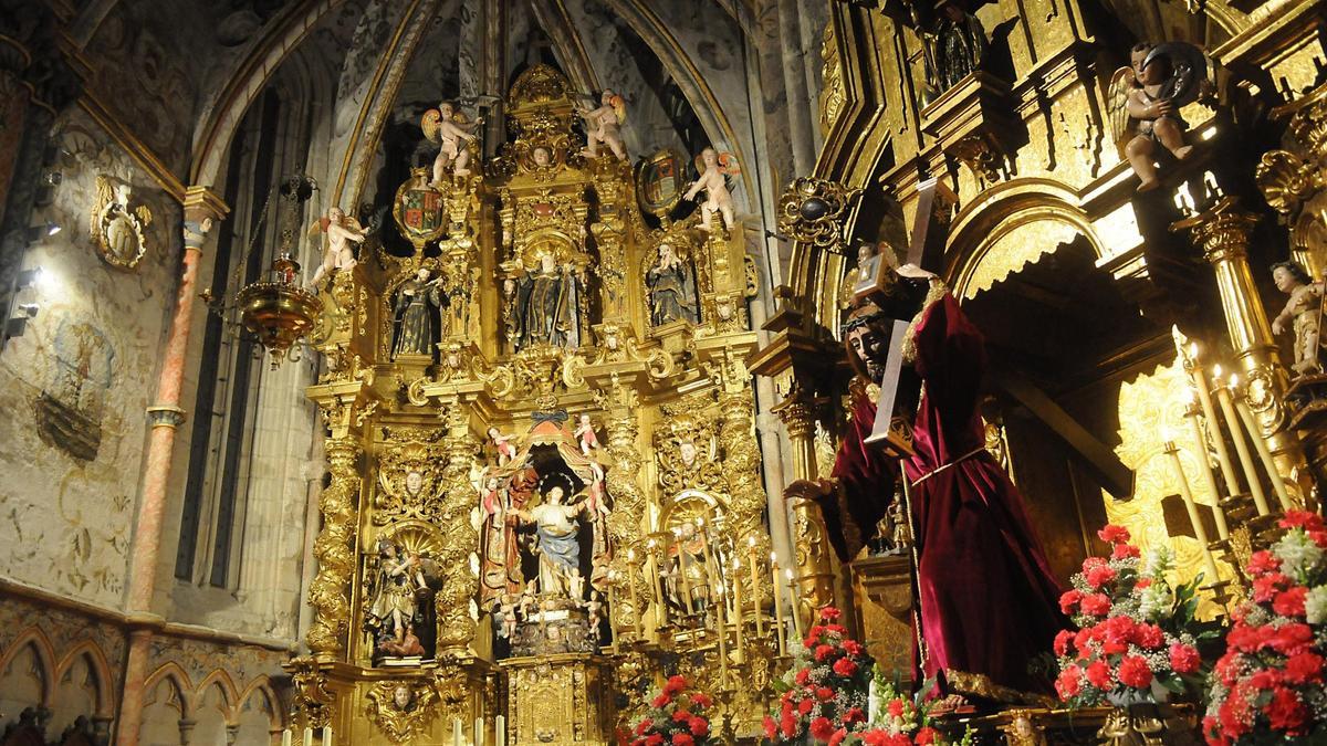 Retablo de la iglesia del convento de Santa Clara, en Pontevedra.