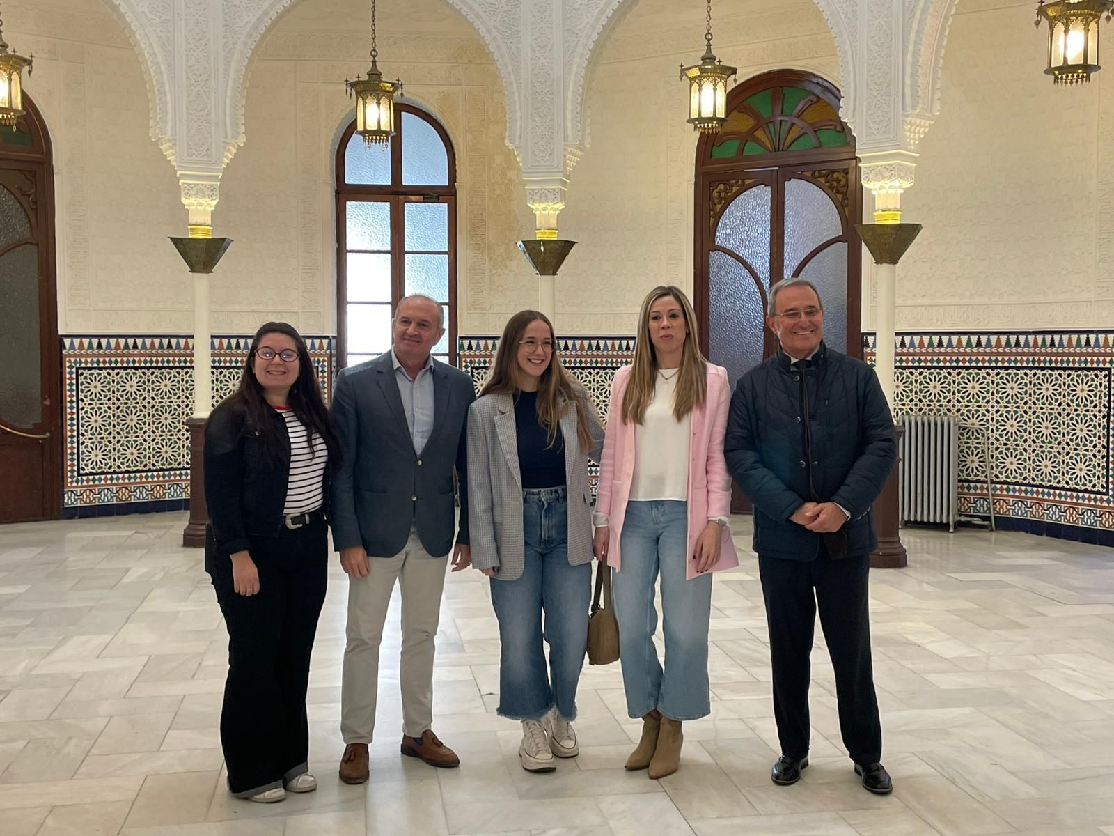 Participants en la presentació de la  la presentació de la Marató de Donació de sang 2025, que tindrà lloc este diumenge 9 de novembre en la Gallera.