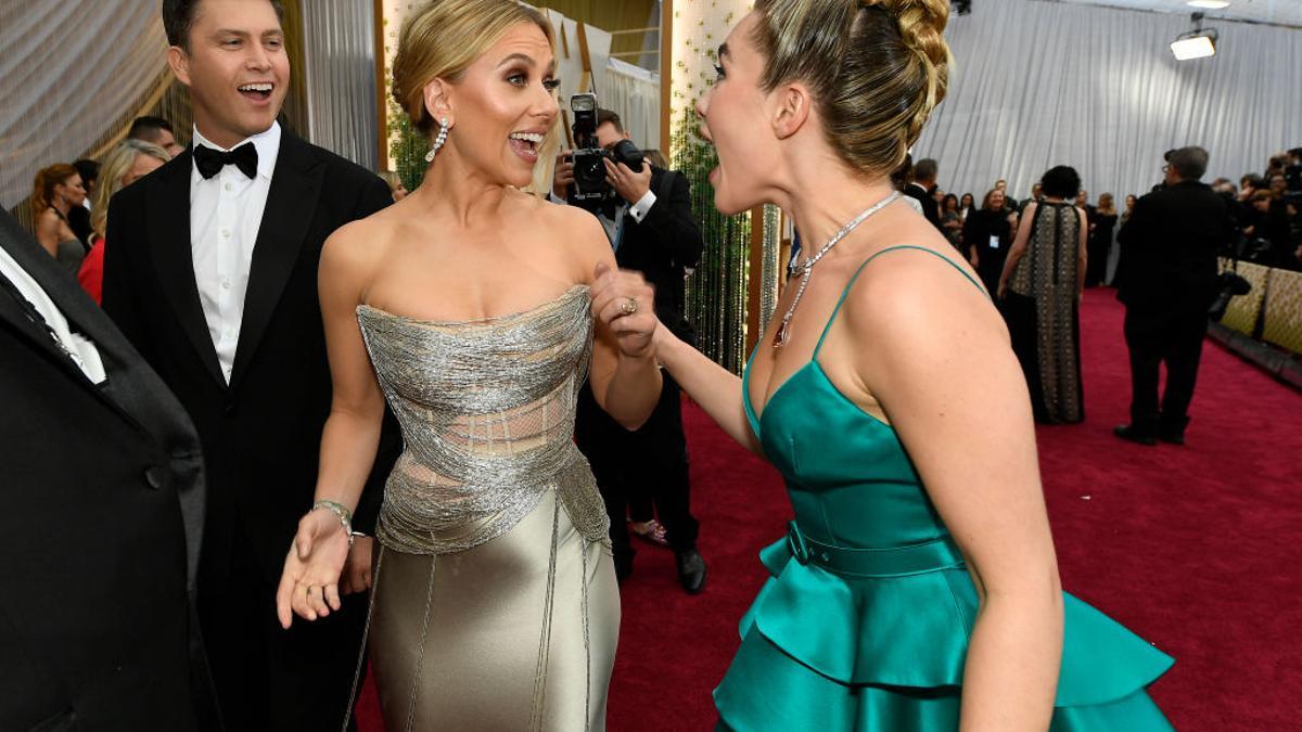 Scarlett Johansson y Florence Pugh en la alfombra roja de los Premios Oscar 2020