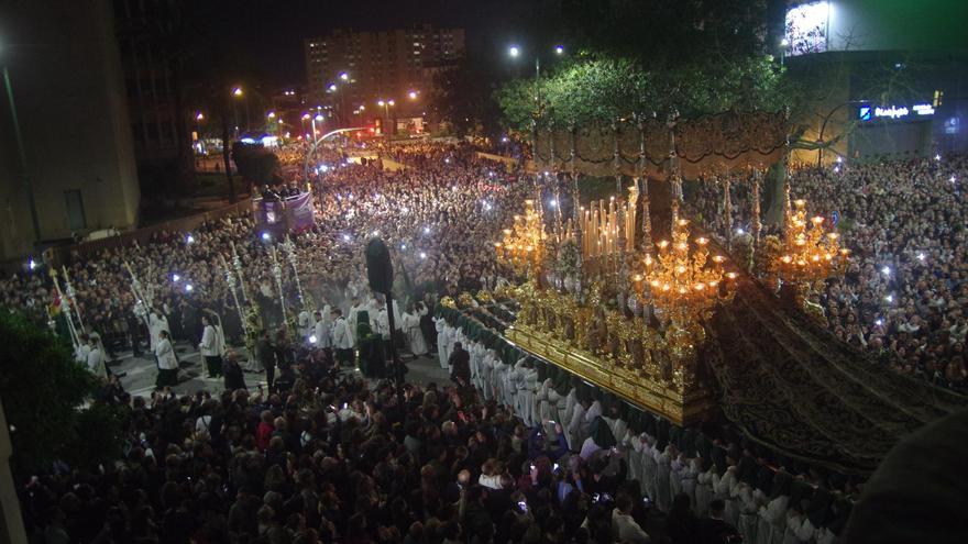 El Jueves Santo se luce pese a las ausencias