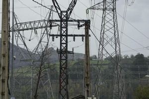 Els ingressos regulats i els obtinguts a l’estranger quedaran fora del nou impost a les energètiques