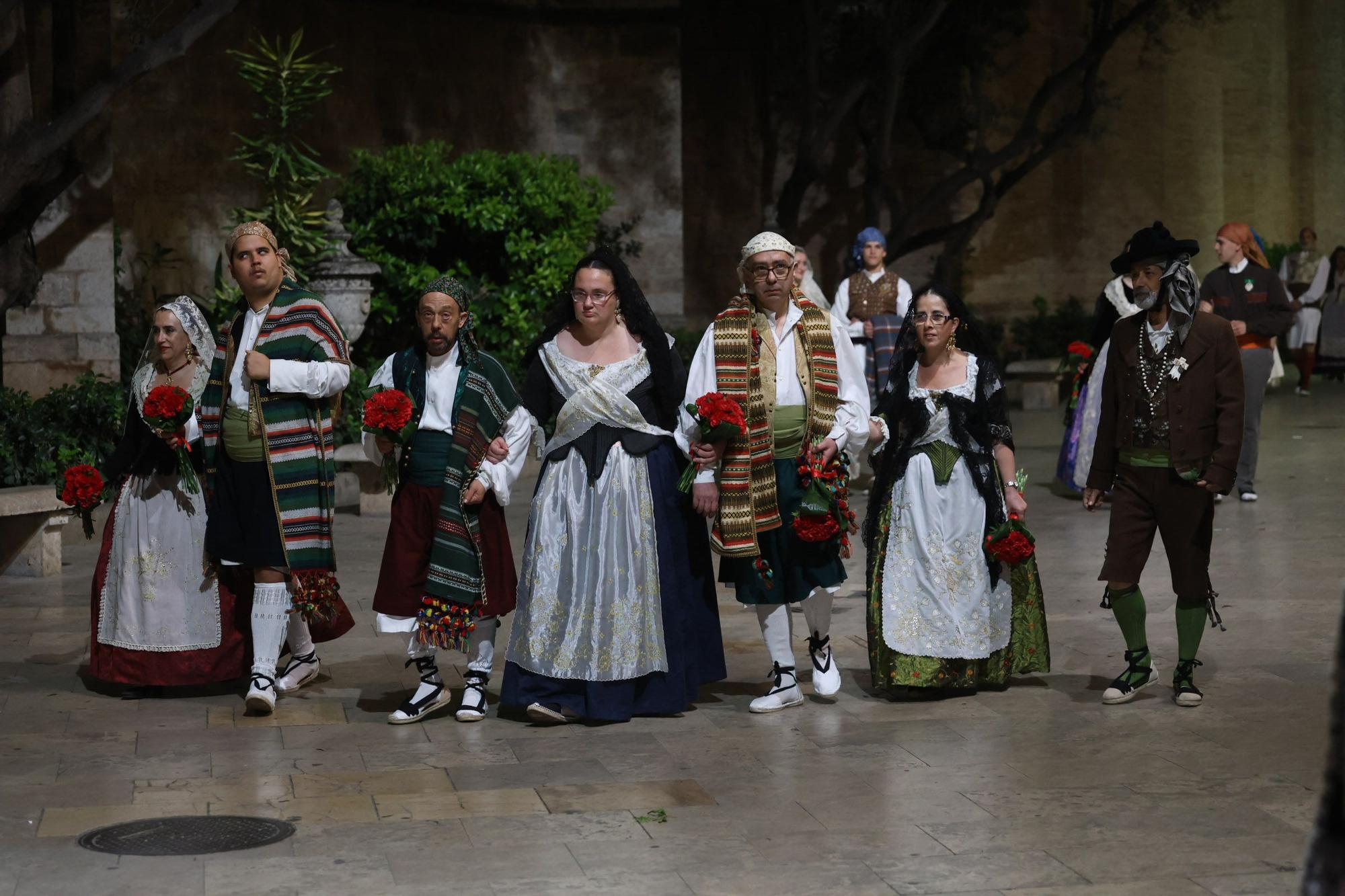 Búscate en el segundo día de la Ofrenda en la calle San Vicente entre las 20 y las 21 horas