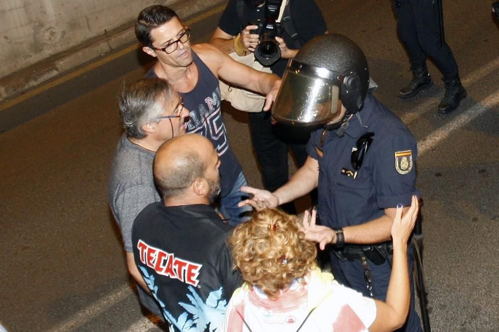 Tensión en El Rollo en el séptimo día de protestas por el soterramiento