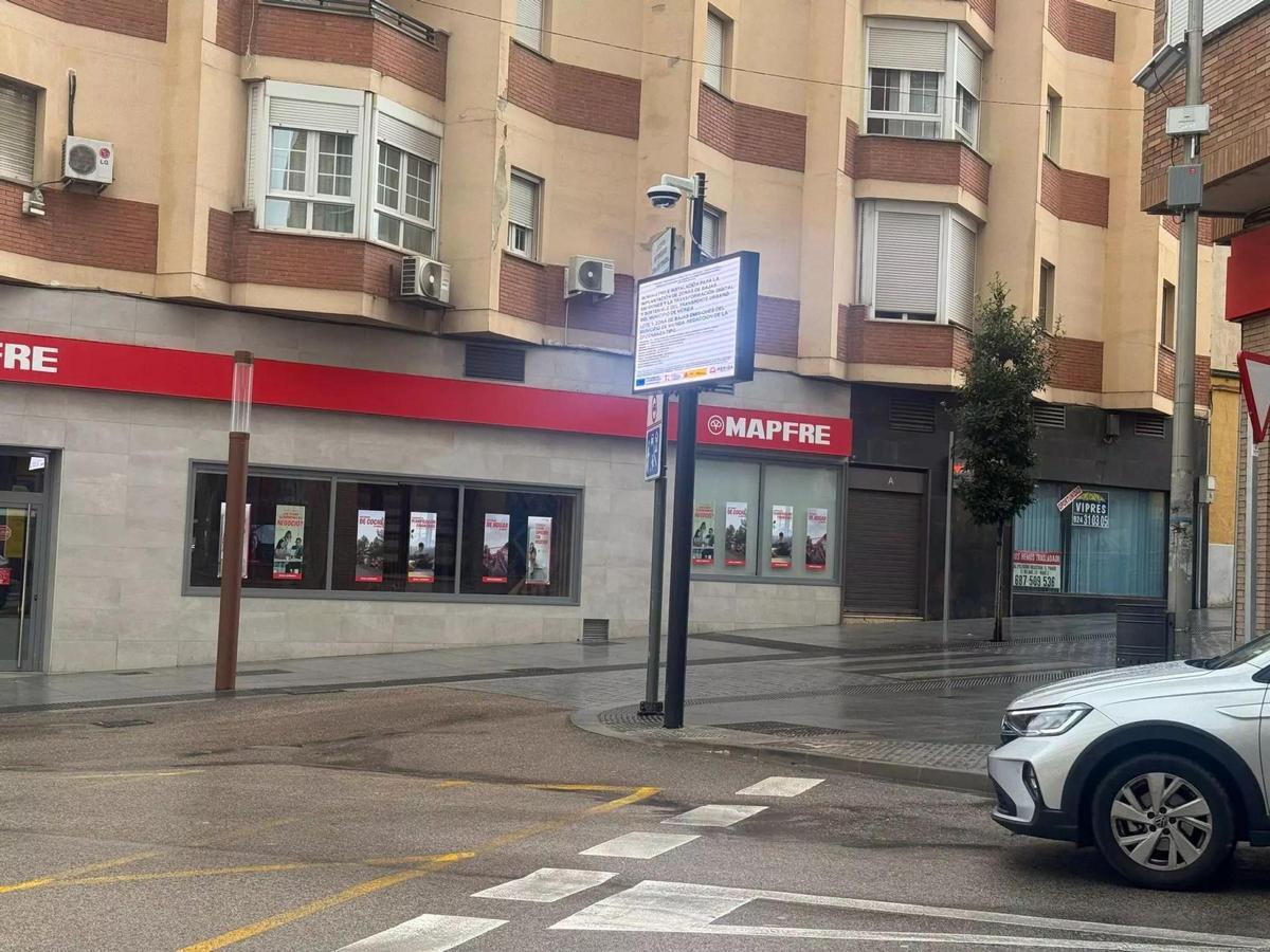 Señalización de la Zona de Bajas Emisiones en la capital extremeña.