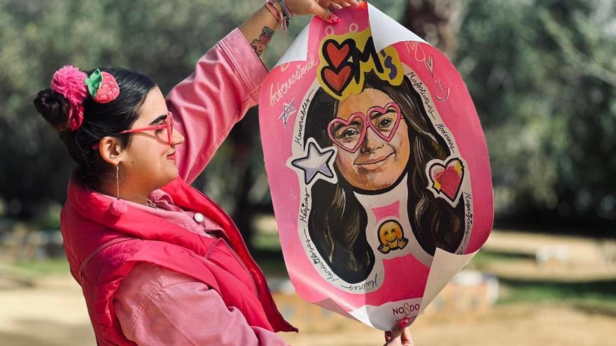 Julia de Gabriel, cartelista de la campaña del 8M del Ayuntamiento de Sevilla.