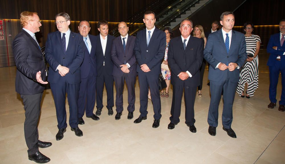 Antonio Campinos, Ximo Puig, Garrigós, Bellido, Echávarri, Carlos González, Juan Riera y César Sánchez.
