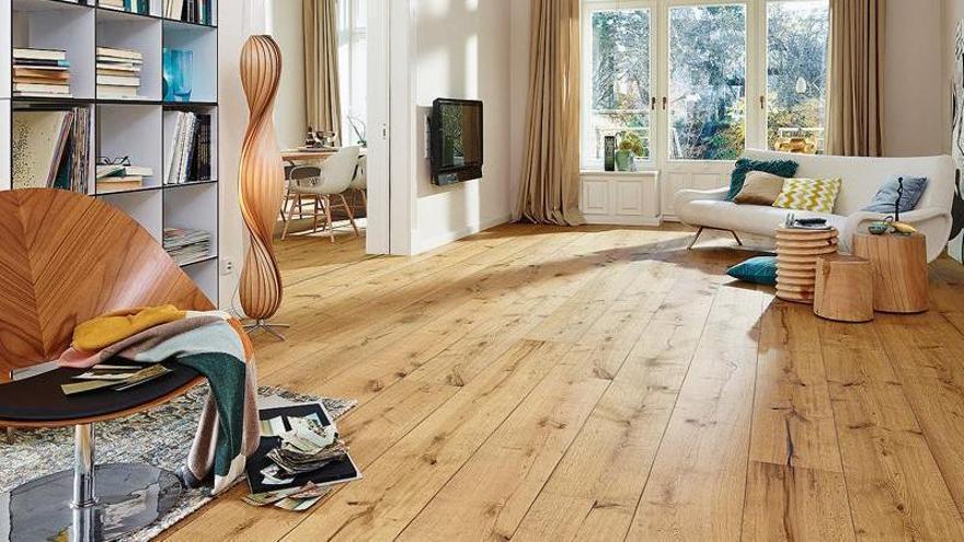 ¡Increíble! Recupera el brillo del parquet de tu casa con este producto