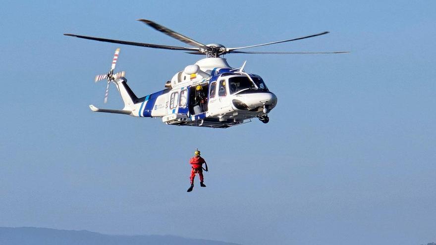 Evacúan en helicóptero a un escalador inconsciente tras caer