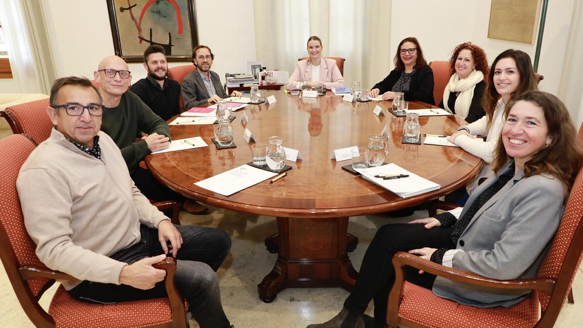 Prohens y Manuela García con la Federación de Salud Mental de las Illes Balears