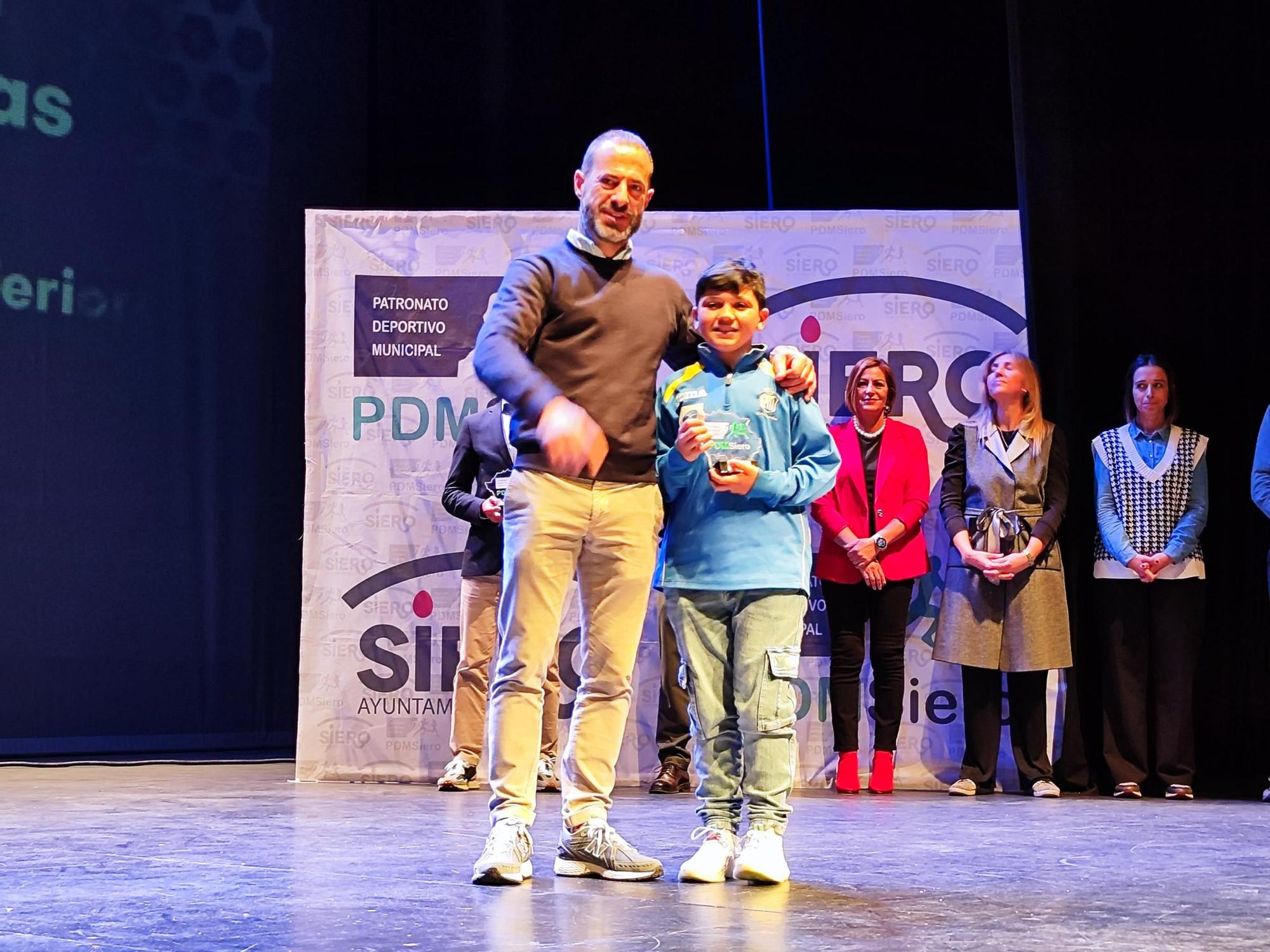 Siero premia el esfuerzo de una vida saludable: así fue la Gala del Deporte