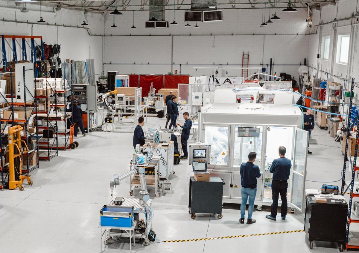 Rovimática tiene dos centros de fabricación: el de Córdoba (en la imagen) y el de Sevilla.