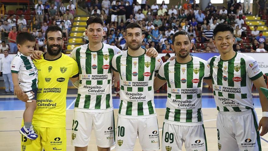 Alfonso Prieto, Ricardo Mayor, Alberto Saura, Caio y Shimizu en su último partido en Vista Alegre.