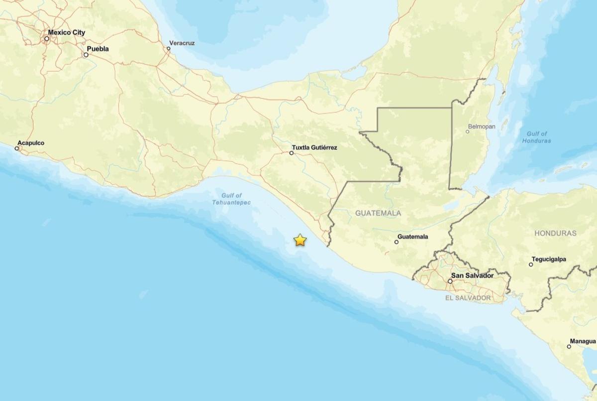 Un terratrèmol de magnitud 7,4 sacseja les costes de Mèxic i activa l'alerta de tsunami