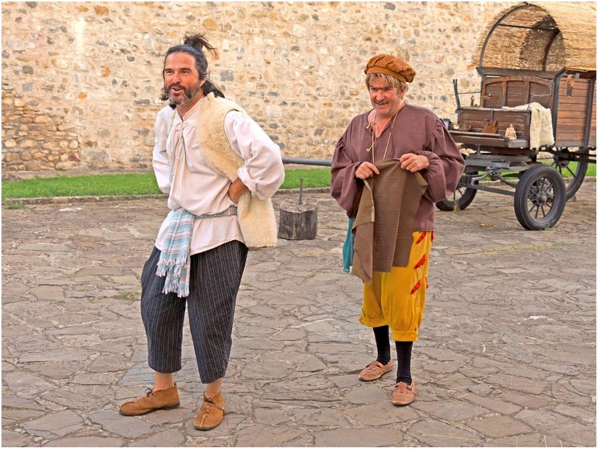 Una visita teatralizada traslada a los visitantea a los origenes de esta fortaleza.