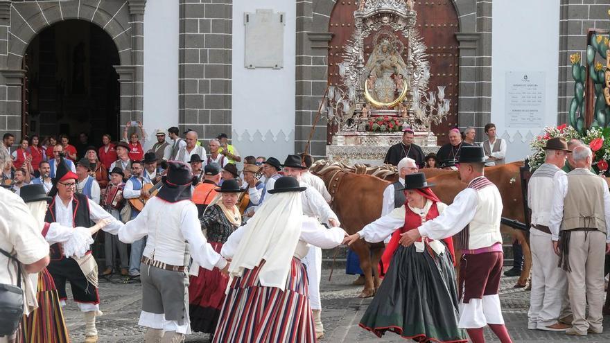 El Pino de Teror recibe la distinción de Fiesta de Interés Turístico Nacional