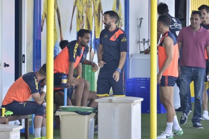 TELDE (Hornillo) A 15/05/2017. Entrenamiento de la UD Las Palmas en la última jornada del campeonato de liga. FOTO: J. PÉREZ CURBELO