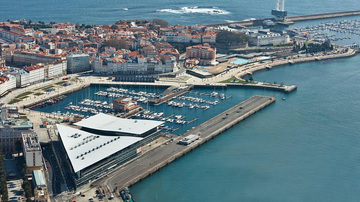 Vista aérea del muelle de Trasatlánticos, con los edificios de Los Cantones Village y Palexco en la parte inferior. |   // LA OPINIÓN