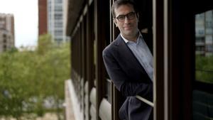 Carlos Cuerpo: "No hi ha influència de Junts o ERC en la decisió sobre la consulta per l’opa"