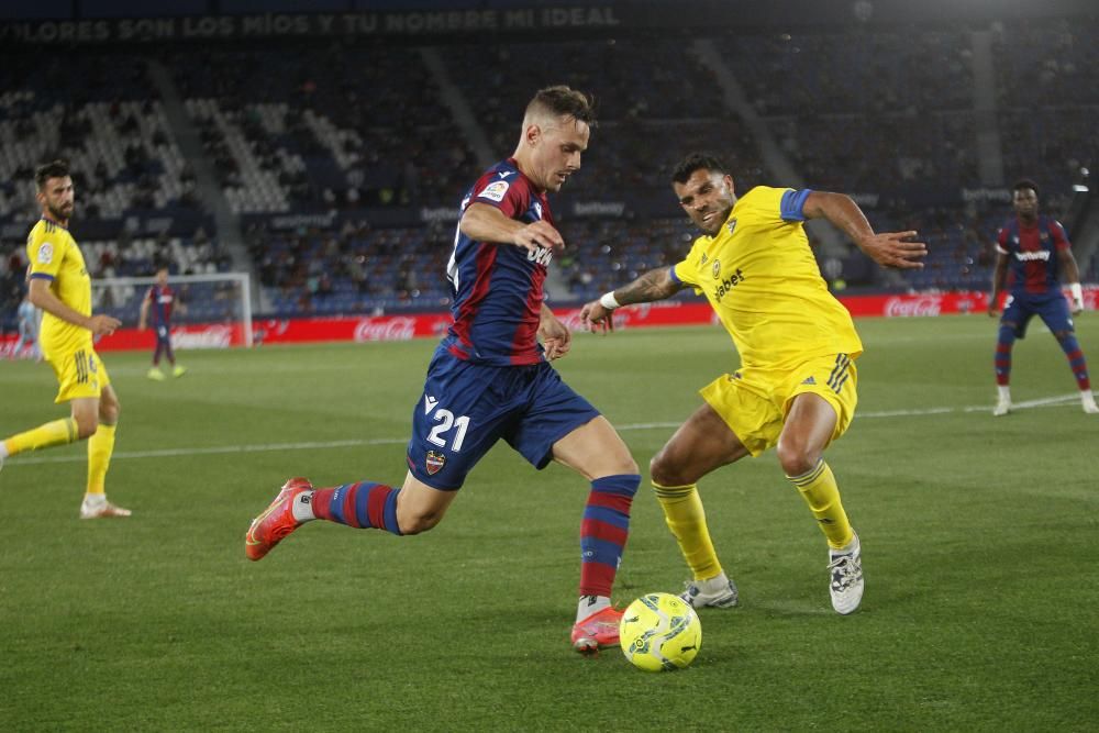 Levante UD - Cádiz, en imágenes