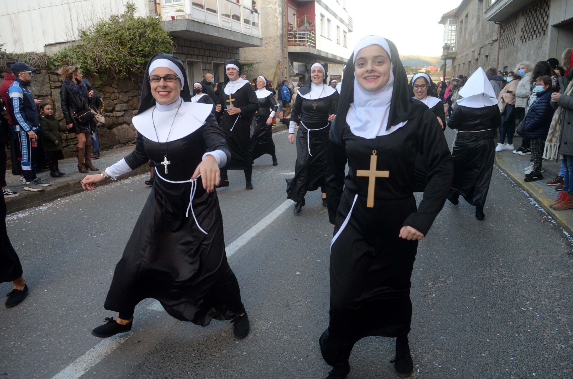 Desfile del Momo en Vilanova para despedir el Entroido 2022.