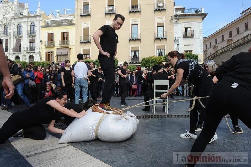 Performance 8M Plaza de Belluga