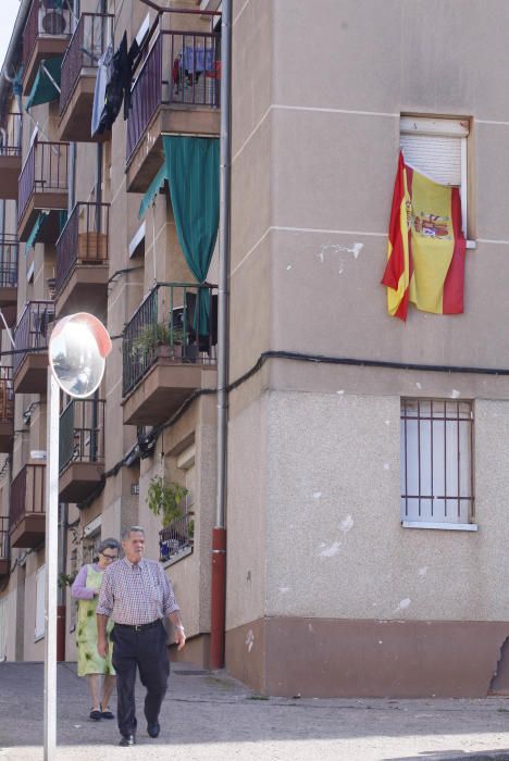 Banderas españolas en Vila-roja (Girona)