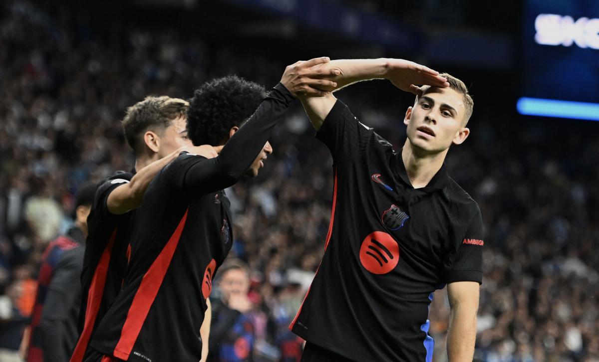 Cornellà El Prat. 15.05.2025. Deportes. Fermín celebra su gol durante el partido de liga entre el RCD Espanyol y el FC Barcelona en el RCD Estadium. Fotografía de Jordi Cotrina