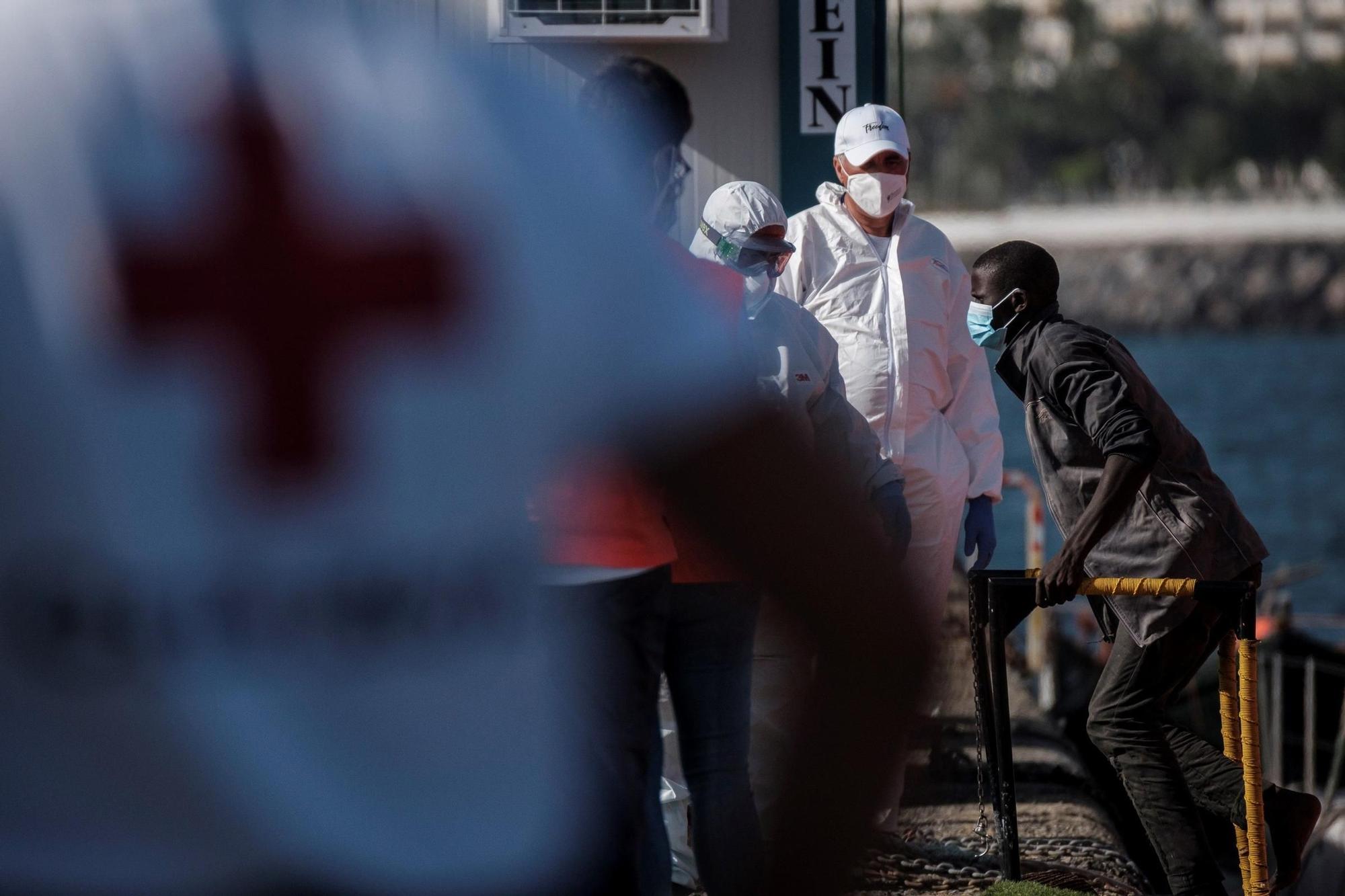 Llegada de migrantes a Arguineguín