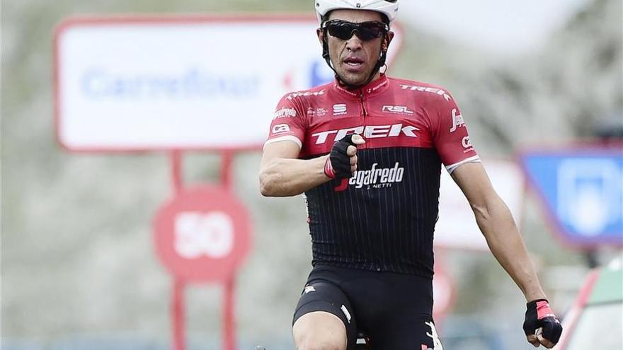 Alberto Contador héroe del Angliru, Froome virtual ganador