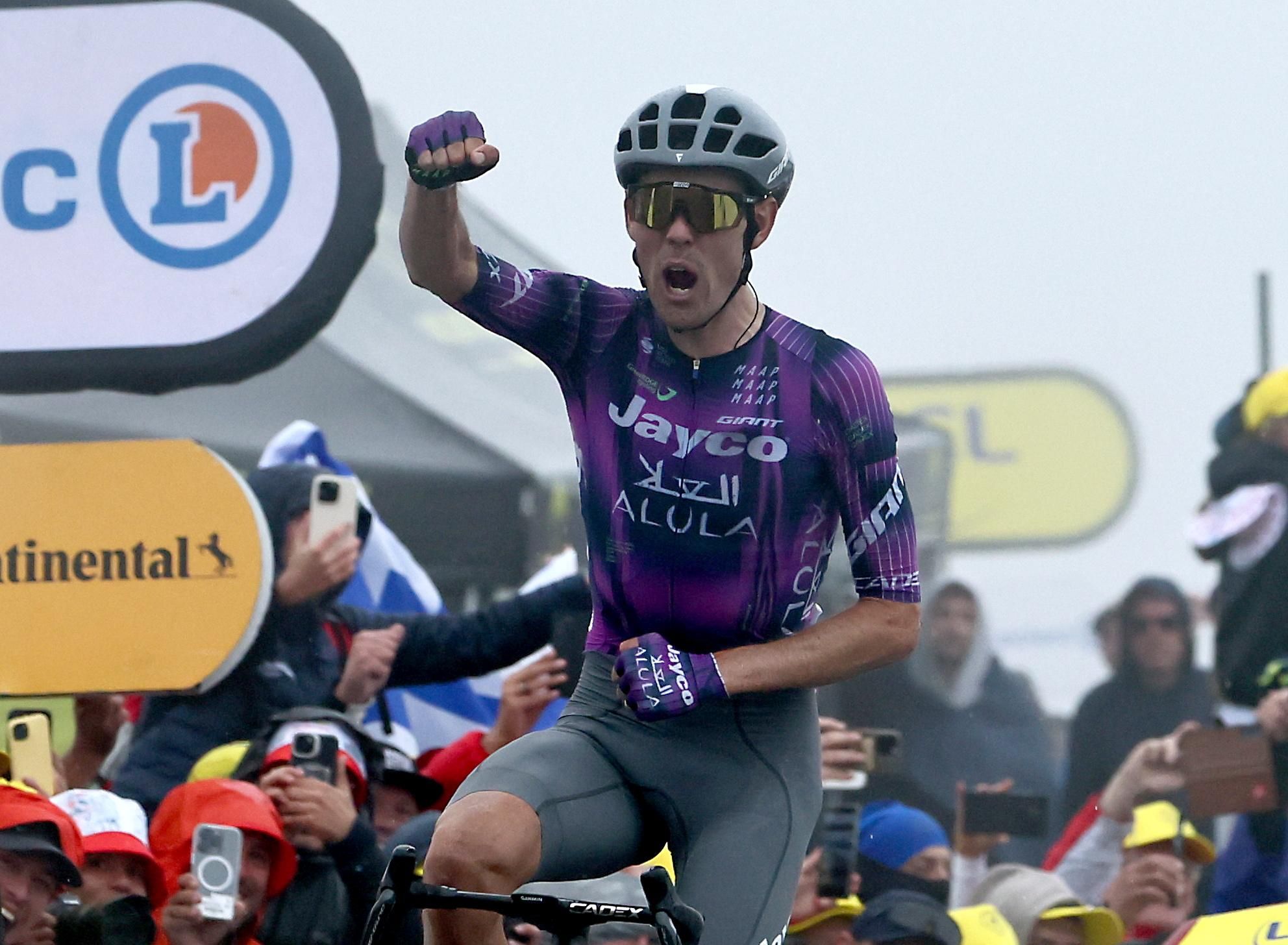Ben O&#039;Connor conquista el techo del Tour, Pogacar suma y sigue
