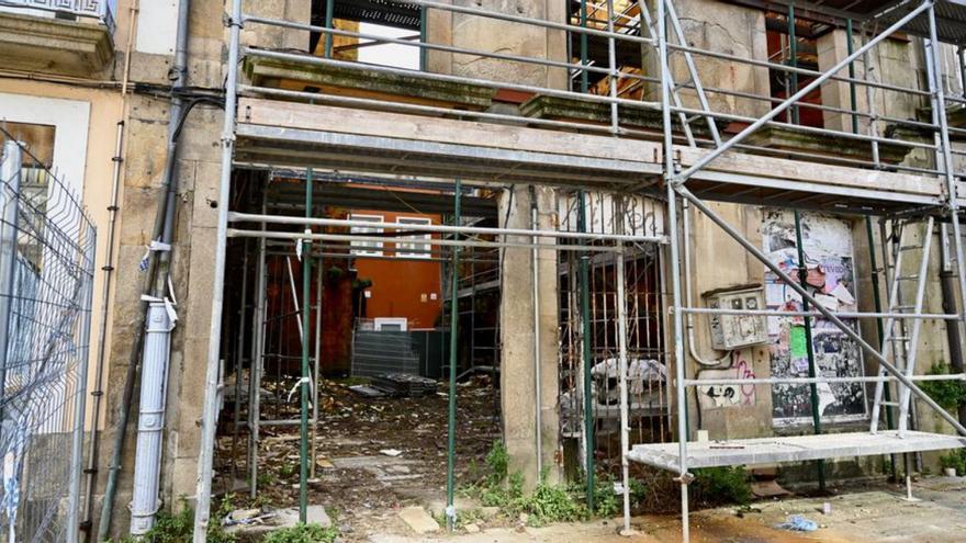 El edificio de la calle Sierra número 10. | R.V.