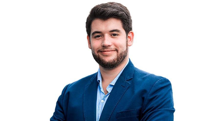 Carlo Giacomo Angrisano, secretario general de Nuevas Generaciones, dimite del PP y pide el voto para Vox
