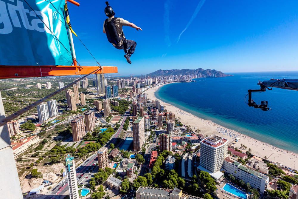 Salto base en Benidorm.