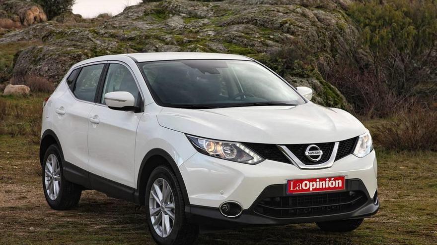 Más atractivo y refinado, la actual generación del Qashqai se especializa en un solo formato y deja la configuración de siete plazas para su hermano mayor, el también interesante X-Trail