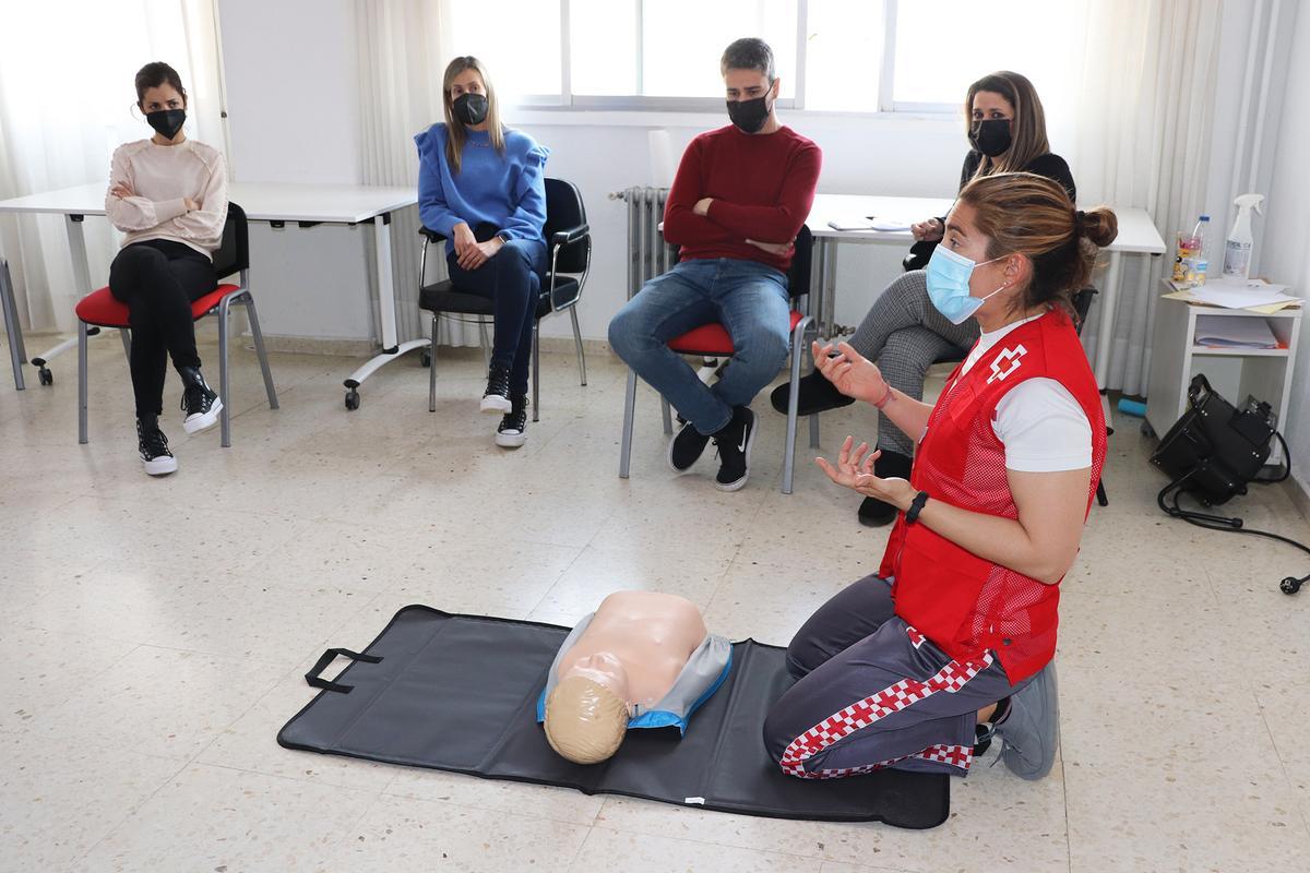 Un taller de primeros auxilios para bebés.