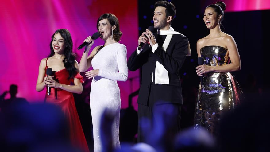 La gala de los Grammy Latinos, en imágenes