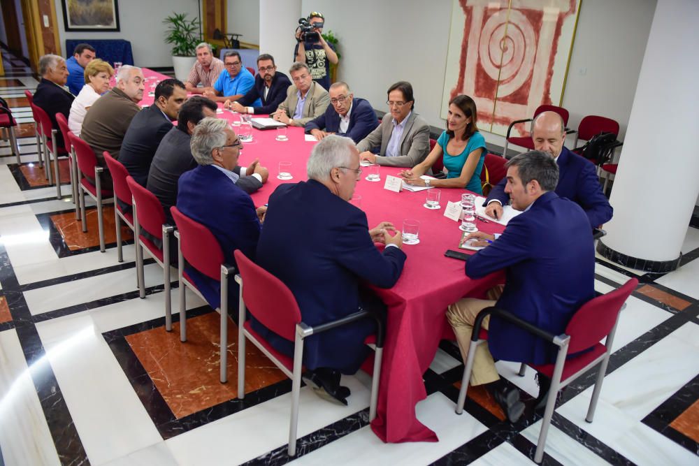 Reunión de los empresarios del Norte con Clavijo.