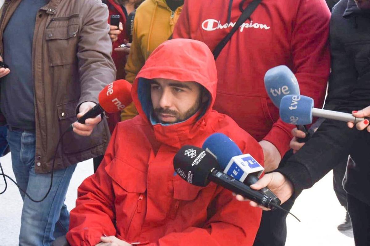 El joven atacado por un portero dice a la juez que no recuerda nada
