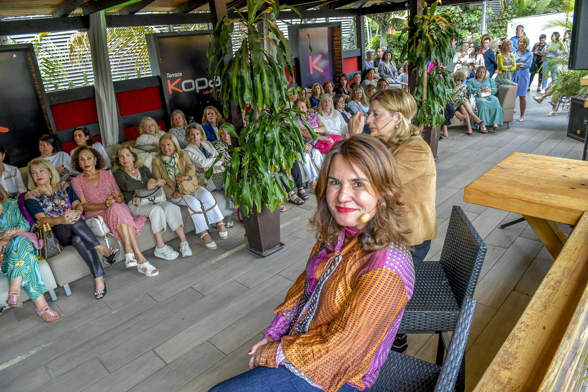 Un día en la campaña electoral de Jimena Delgado, candidata del PP al Ayuntamiento de Las Palmas de Gran Canaria