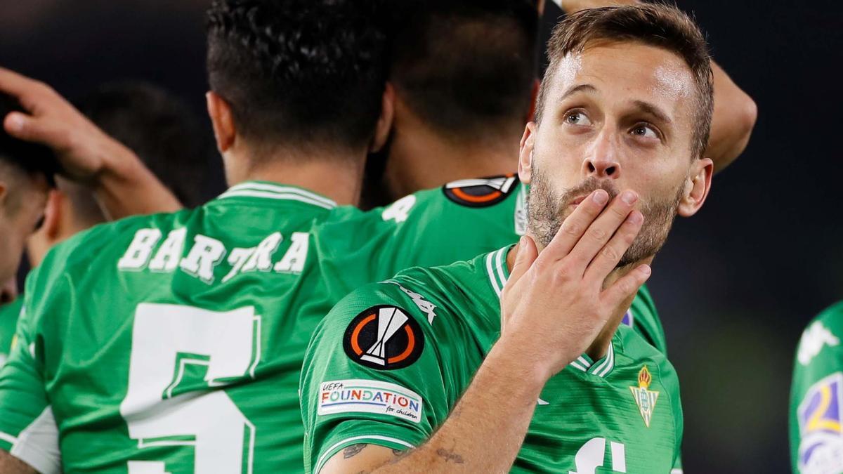 Sergio Canales ha renovado con el Betis hasta 2026